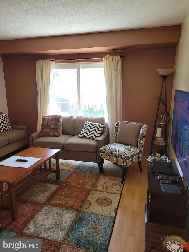 11909 Tarragon Rd unit F, Reisterstown, MD 21136 - photo 4