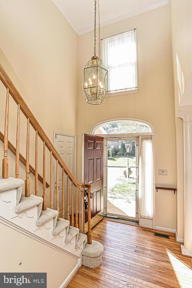 9110 Wood Pointe Way, Fairfax Station, VA 22039 - photo 2