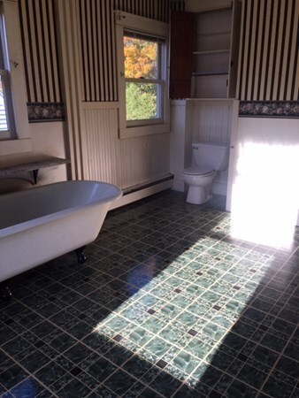 136 Maple Ave, Rutland, MA 01543 - photo 6