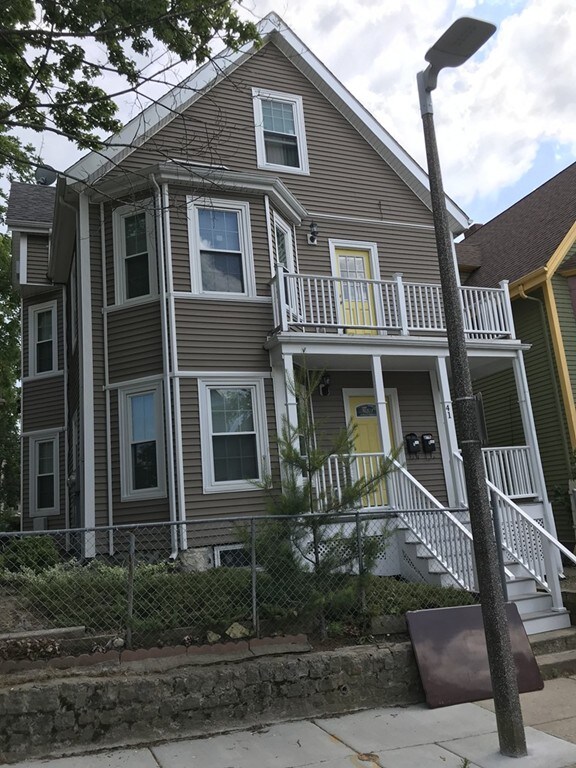 41 Dracut St unit 2, Dorchester Center, MA 02124 - photo 2