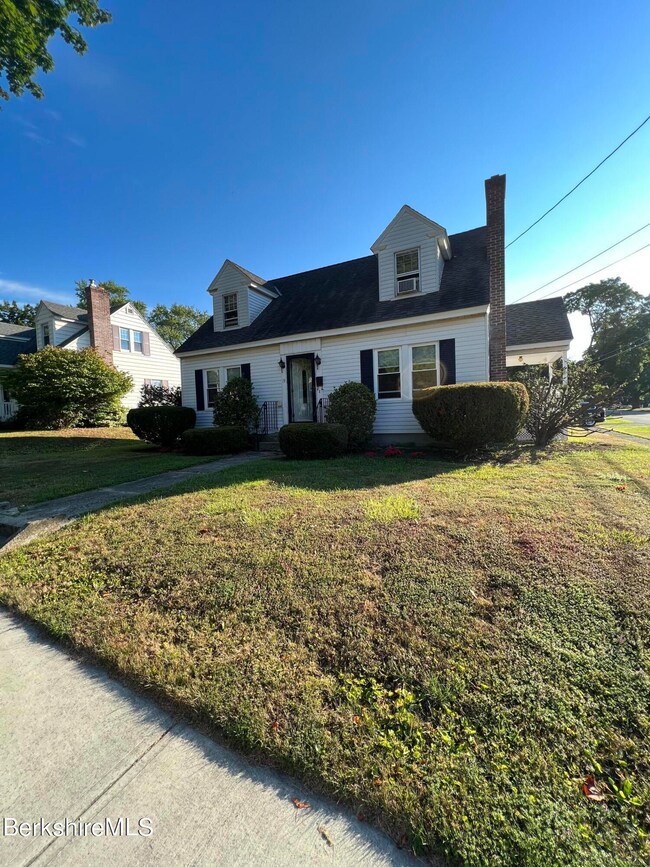 19 New York Ave, Pittsfield, MA 01201 - photo 3