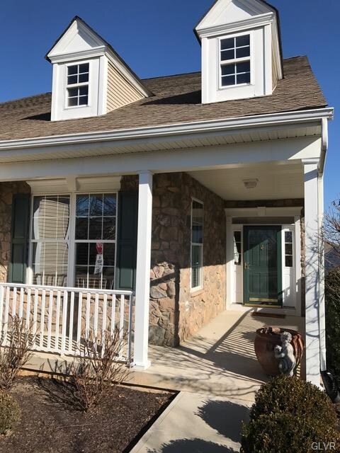 6995 Farmington Dr unit I2, Macungie, PA 18062 - photo 2