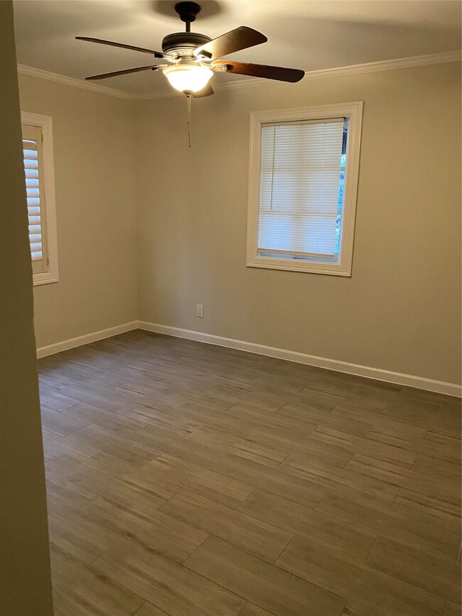 5517 Annunciation St, Houston, TX 77016 - photo 4