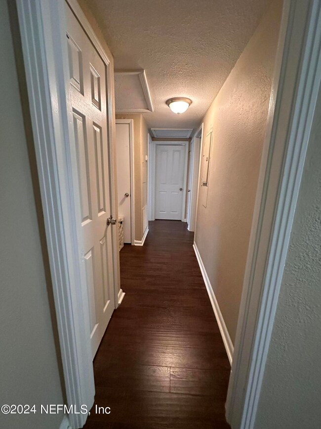 5061 Chadroe Rd, Jacksonville, FL 32210 - photo 7