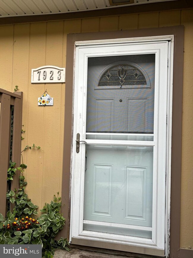 7923 Sausalito Place unit D, Alexandria, VA 22309 - photo 3