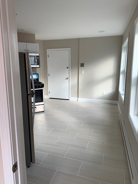 400 Hanover St unit 4A, Boston, MA 02113 - photo 2