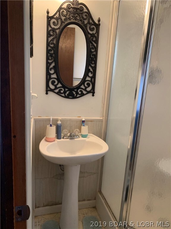 1252 Robin Hood Ln, Roach, MO 65787 - photo 6