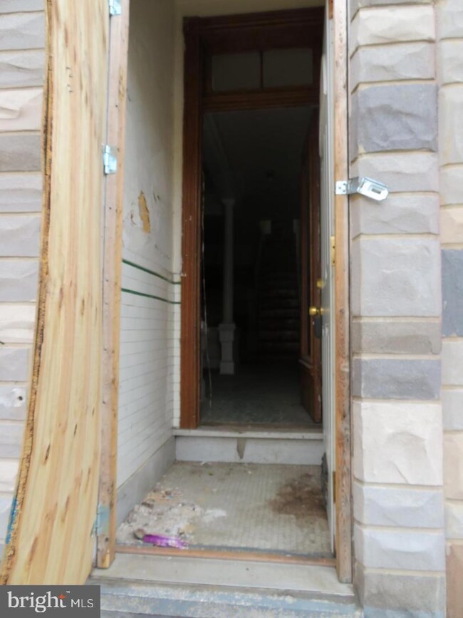 403 S Bentalou St, Baltimore, MD 21223 - photo 2