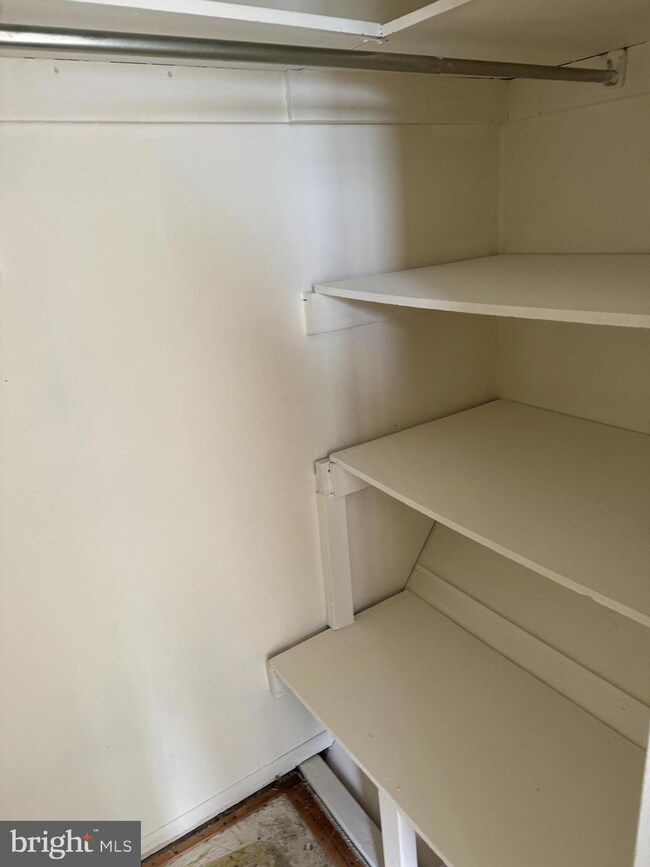 Altemus Farms unit M-22, Brookhaven, PA 19015 - photo 7