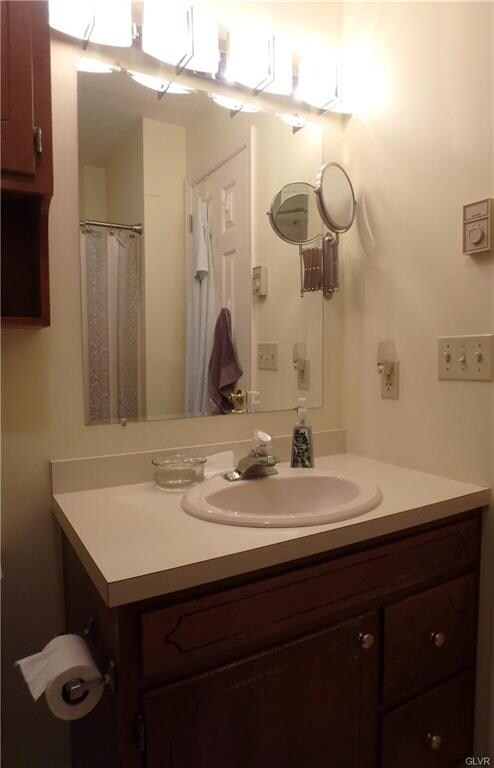 Master Bathroom Vanity