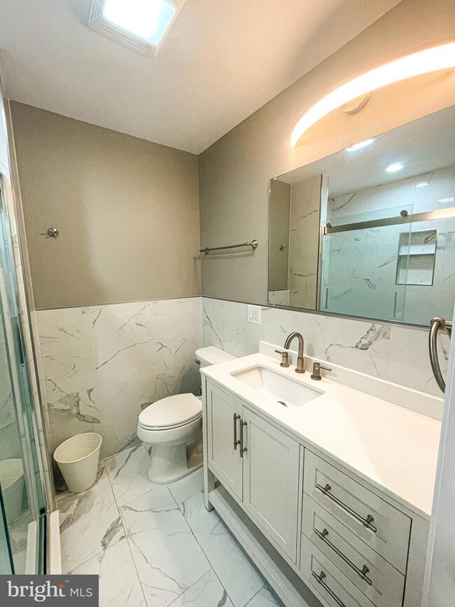 2237 Gerritt St, Philadelphia, PA 19146 - photo 6