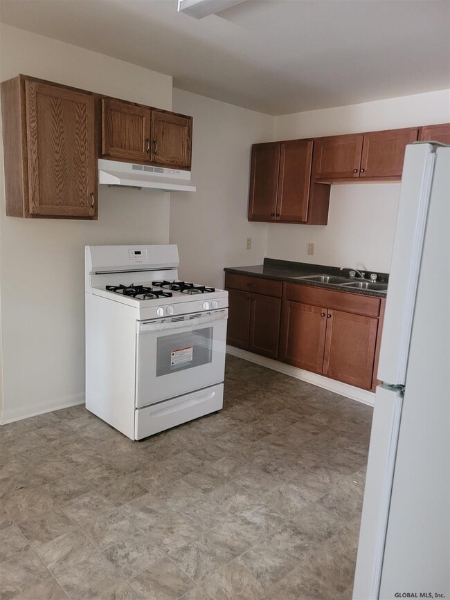 66 Watervliet Ave unit Fl 1, Albany, NY 12206 - photo 4