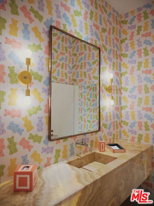 661 Doheny Rd, Beverly Hills, CA 90210 - photo 5