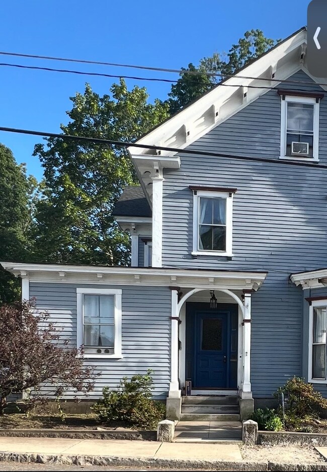 7 Summer St unit 3, Nashua, NH 03064 - photo 4