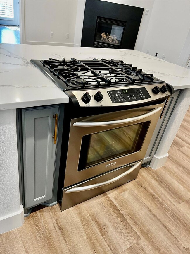 5808 Mccommas Blvd unit A105, Dallas, TX 75206 - photo 7