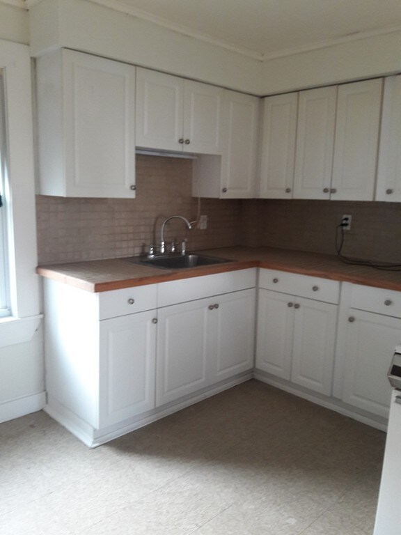 69 Worcester St unit 1, Southbridge, MA 01550 - photo 3