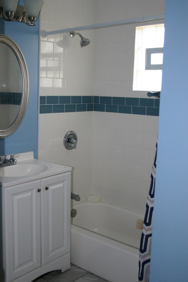 1774 Stockton Ave, Des Plaines, IL 60018 - photo 5