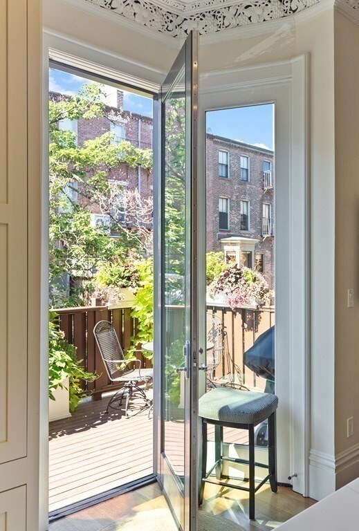 114 Pembroke St unit 1&2, Boston, MA 02118 - photo 5
