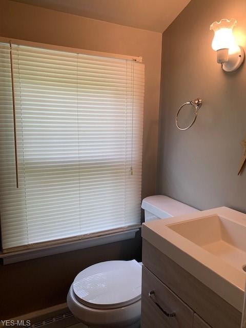 207 Westview Dr, New Concord, OH 43762 - photo 2