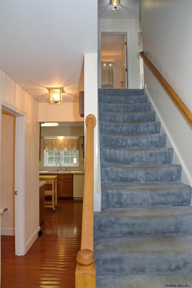 9 Rosebay Rd, Ballston Spa, NY 12020 - photo 3