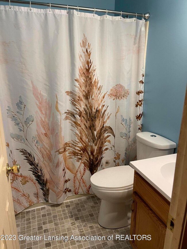 1728 Roselawn Ave, Lansing, MI 48915 - photo 7