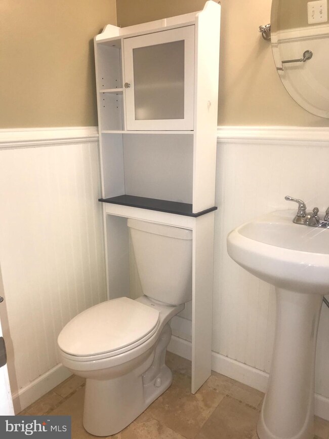 806 Wide Oak Ct, Warrenton, VA 20186 - photo 5