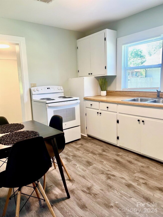 301 Highland Ave SW, Concord, NC 28027 - photo 7