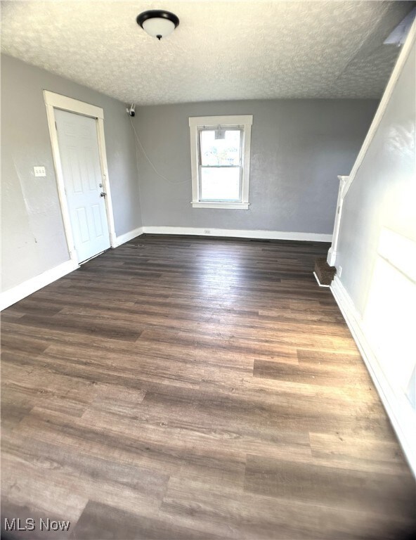 1815 Virginia Place NE, Canton, OH 44705 - photo 4