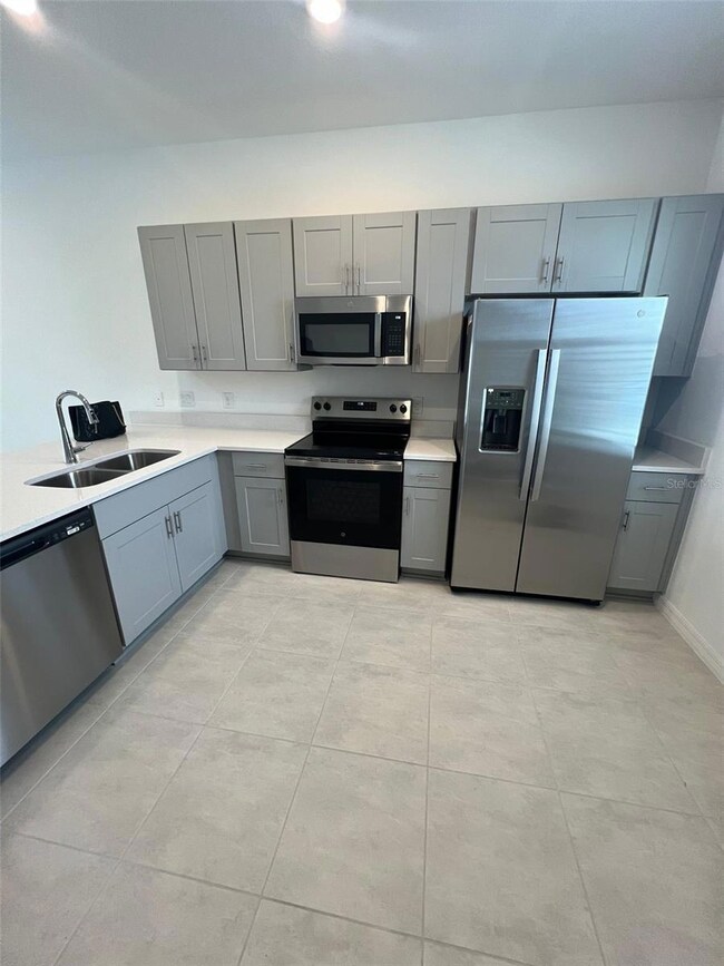 3128 Skyline Loop, Kissimmee, FL 34758 - photo 3