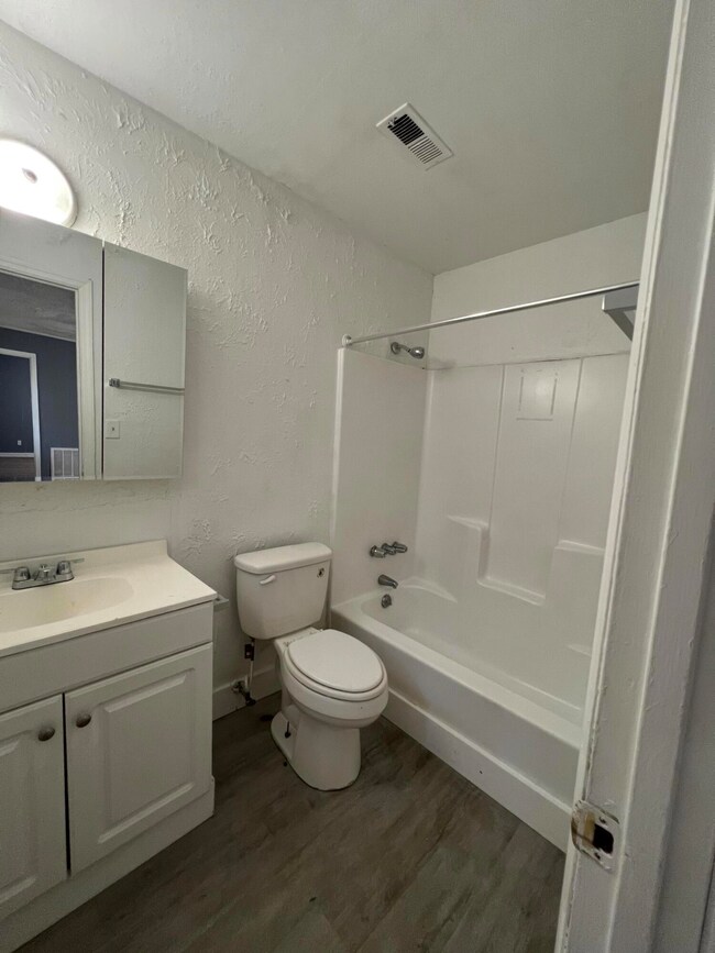 1916 Battle Row unit C, Augusta, GA 30904 - photo 4