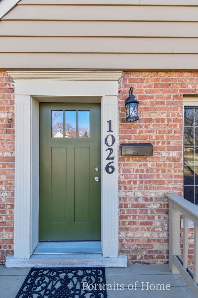 1026 Webster Ave, Wheaton, IL 60187 - photo 3