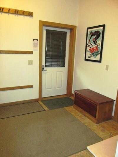 17 Loggers Run unit SOUTH MOUNTAIN 1 SNO, Dunmore, WV 24934 - photo 6