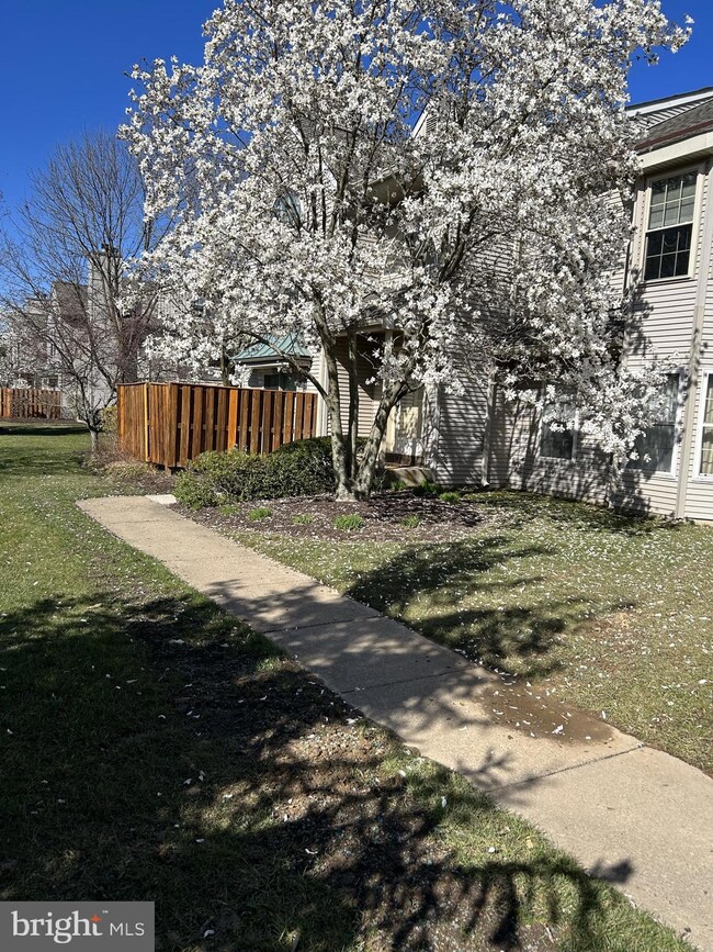 3306 Waltham Ct unit 204, Yardley, PA 19067 - photo 3