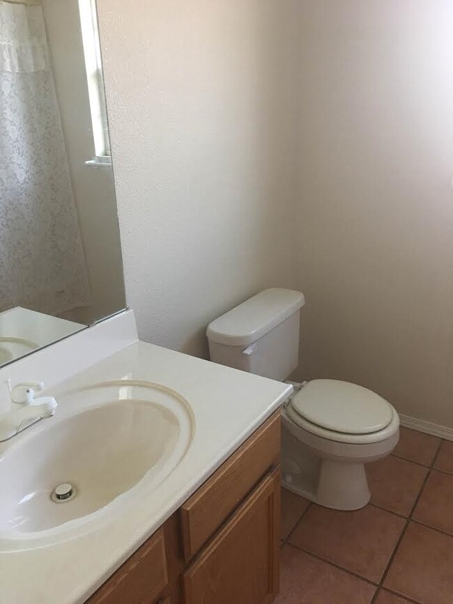 2120 Hickory Dr, Alamogordo, NM 88310 - photo 4