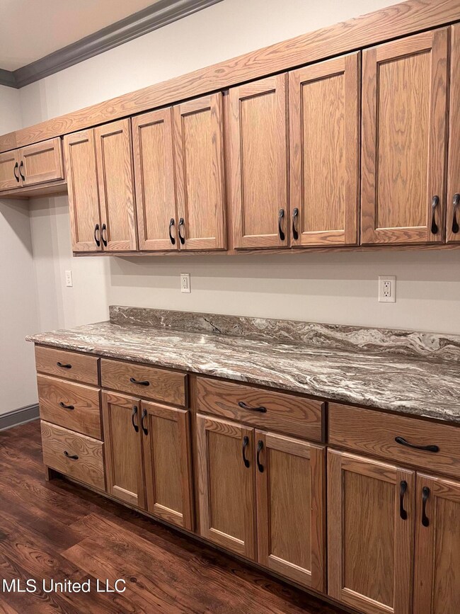 tons of counter space