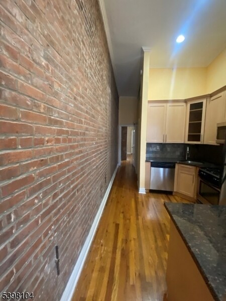 208 Washington St unit 2A, Jersey City, NJ 07302 - photo 6