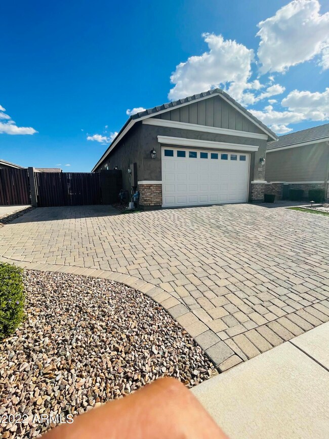 297AA56D-0EF3-4CCE-9C59-EF85E8A3559B