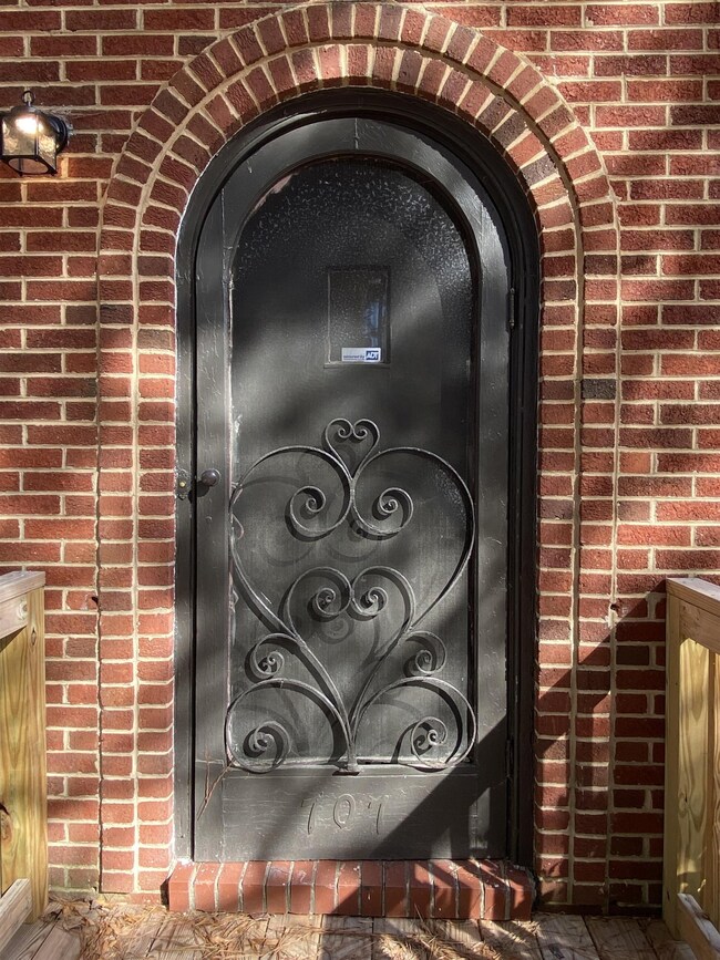 707 Raleigh St, Oxford, NC 27565 - photo 4