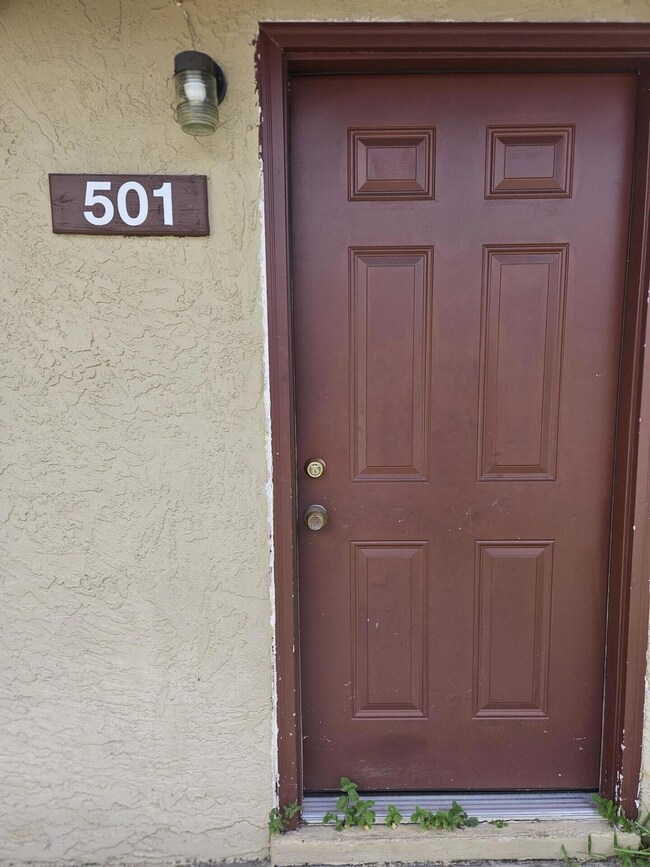 Windover 501 Front Door