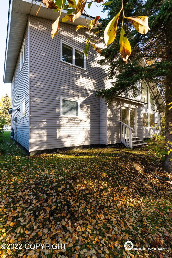 6224 Geronimo Cir, Anchorage, AK 99504 - photo 2