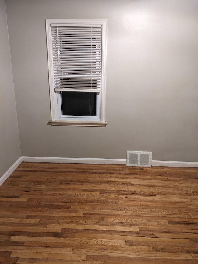 1261 E Chesterfield St, Ferndale, MI 48220 - photo 2