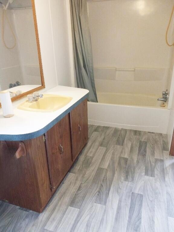 07-Master bath