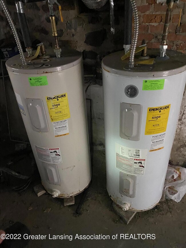 915 N Walnut St, Lansing, MI 48906 - photo 3