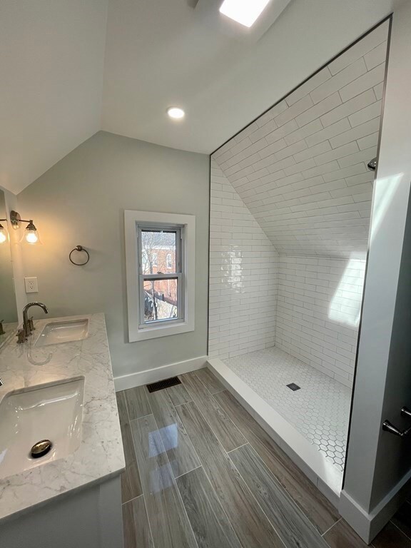 9 Claremont Terrace unit 2, Swampscott, MA 01907 - photo 5