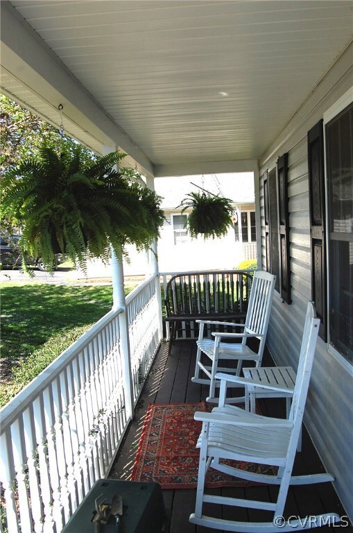 7807 Shady Banks Terrace, Chesterfield, VA 23832 - photo 2