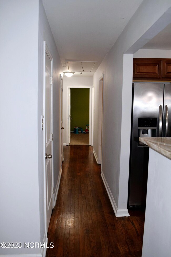 904 Barn St, Jacksonville, NC 28540 - photo 7