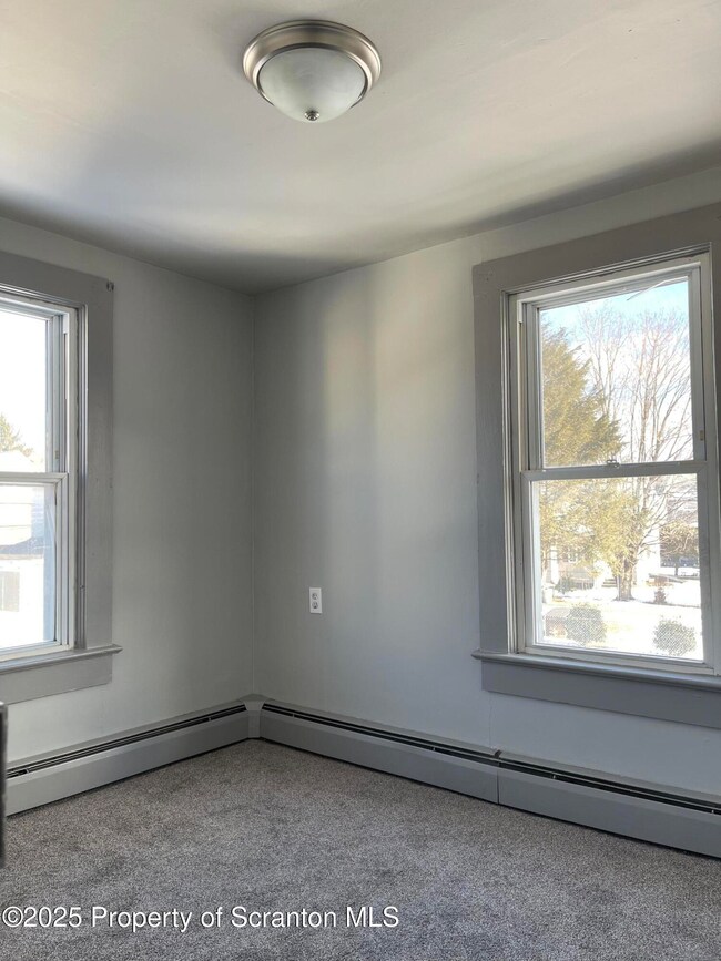 459 Travis unit 2, Peckville, PA 18452 - photo 7