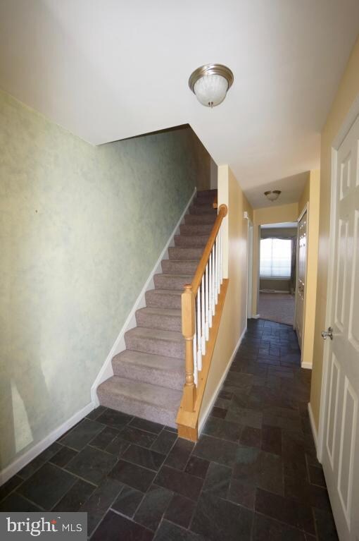 4025 Bradford Cir, Mount Joy, PA 17552 - photo 3