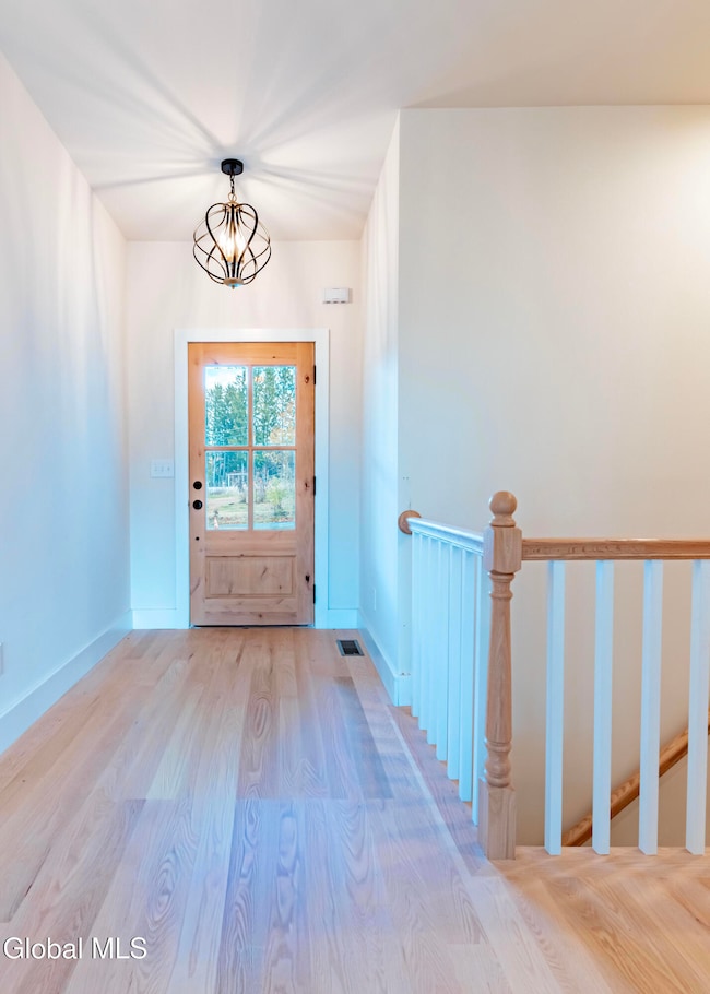 RDP 25-1106 24 Crescent Terr - Morgan (1