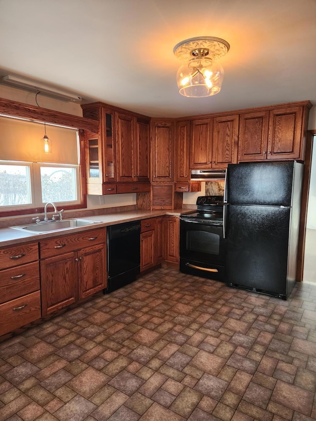 1910 30th St SW, Willmar, MN 56201 - photo 3